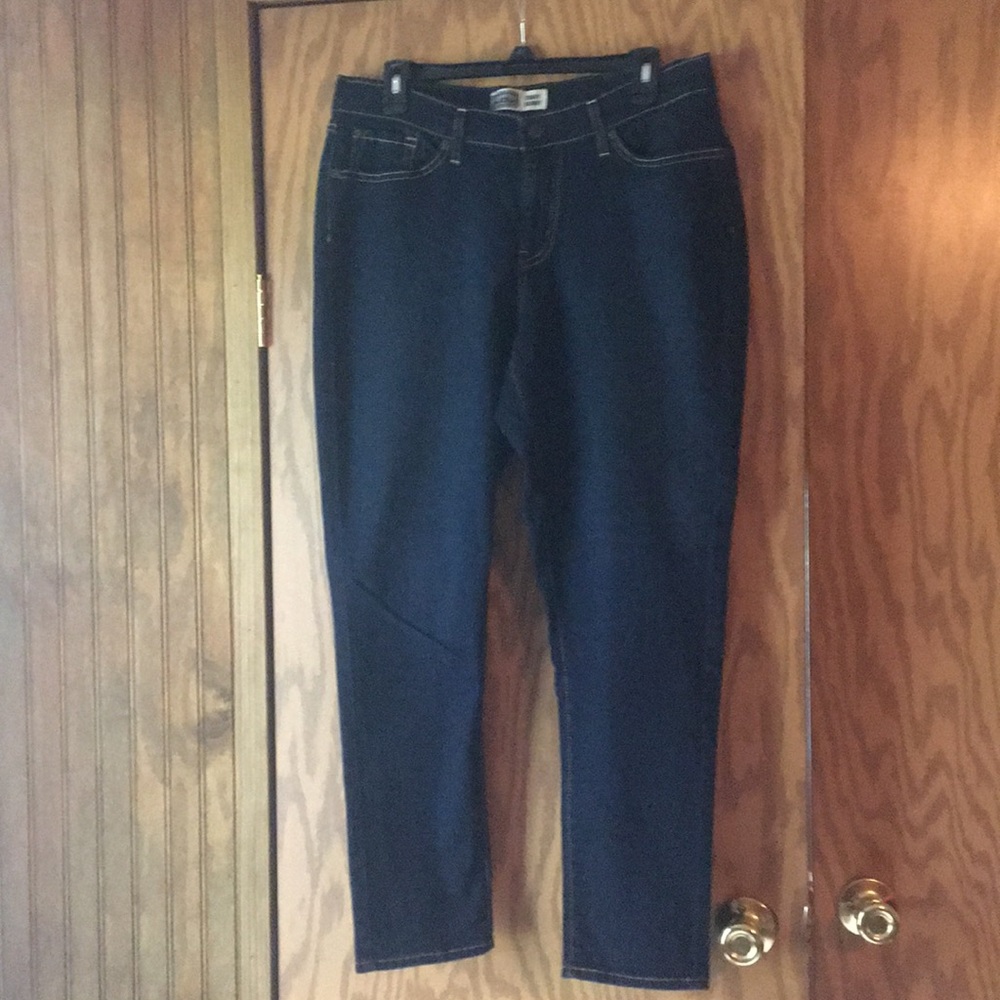 Levi’s signature curvy jeans